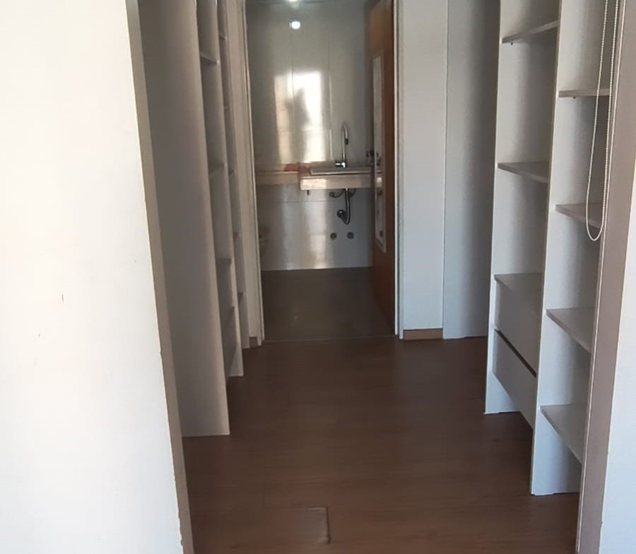 IMPECABLE 4 AMB. C/COCHERA SALGUERO Y PARAGUAY