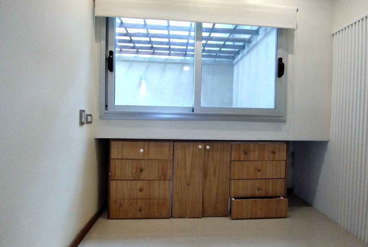 Excelente 3 Ambientes con Patio Para Suca Viamonte y Ecuador