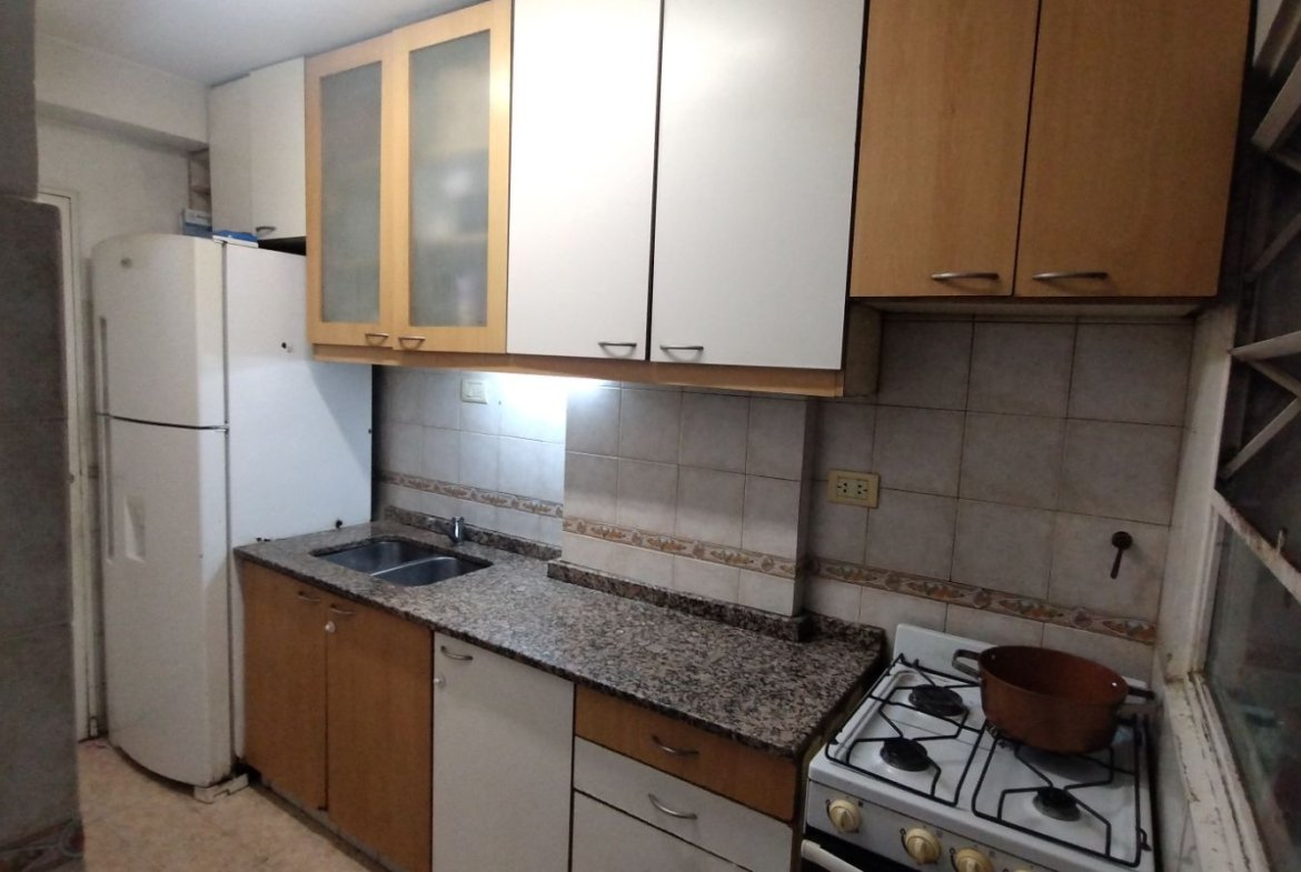 Excelente 3 Ambientes con Patio Para Suca Viamonte y Ecuador