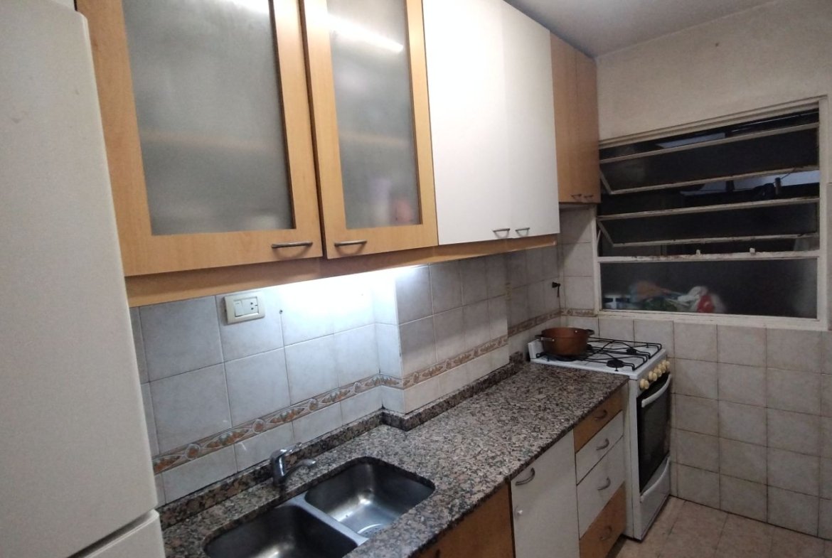 Excelente 3 Ambientes con Patio Para Suca Viamonte y Ecuador