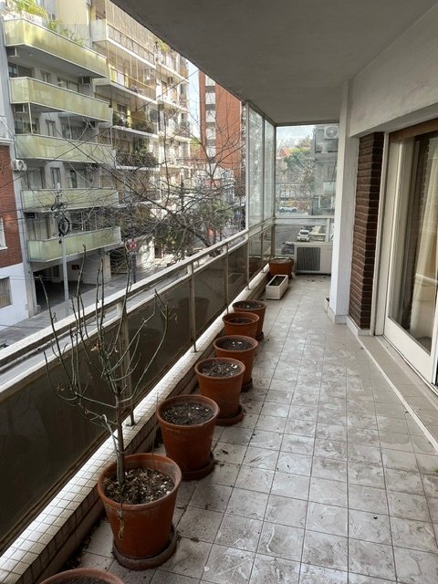 PISO EN VENTA MANSILLA Y AGUERO EXCELENTE