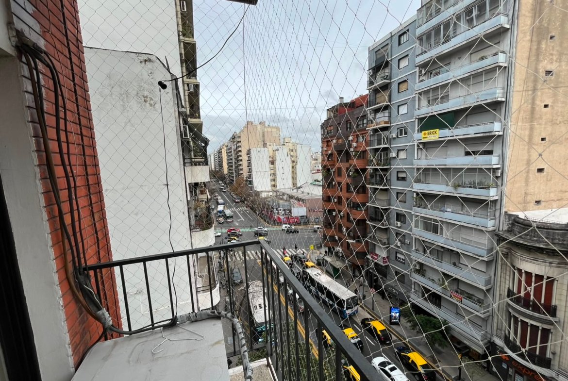 Impecable 5 Amb. Av Pueyrredón y Av Córdoba