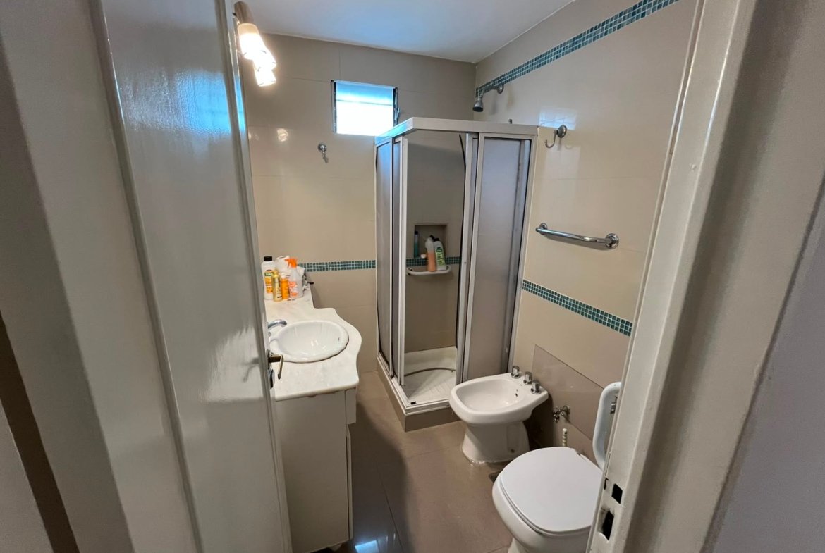 Impecable 5 Amb. Av Pueyrredón y Av Córdoba