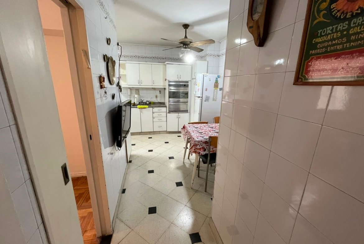 Impecable 5 Amb. Av Pueyrredón y Av Córdoba