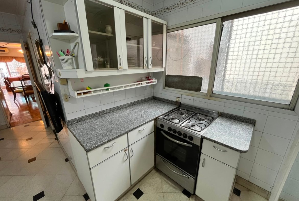 Impecable 5 Amb. Av Pueyrredón y Av Córdoba