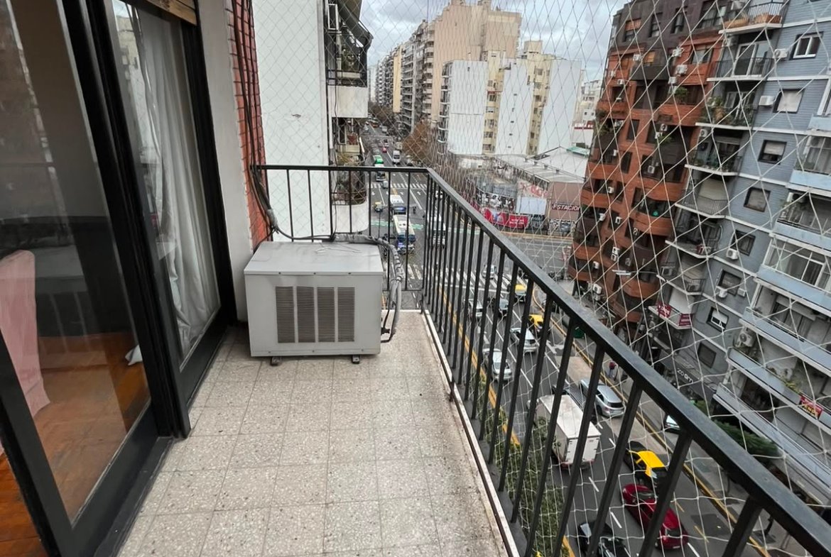 Impecable 5 Amb. Av Pueyrredón y Av Córdoba
